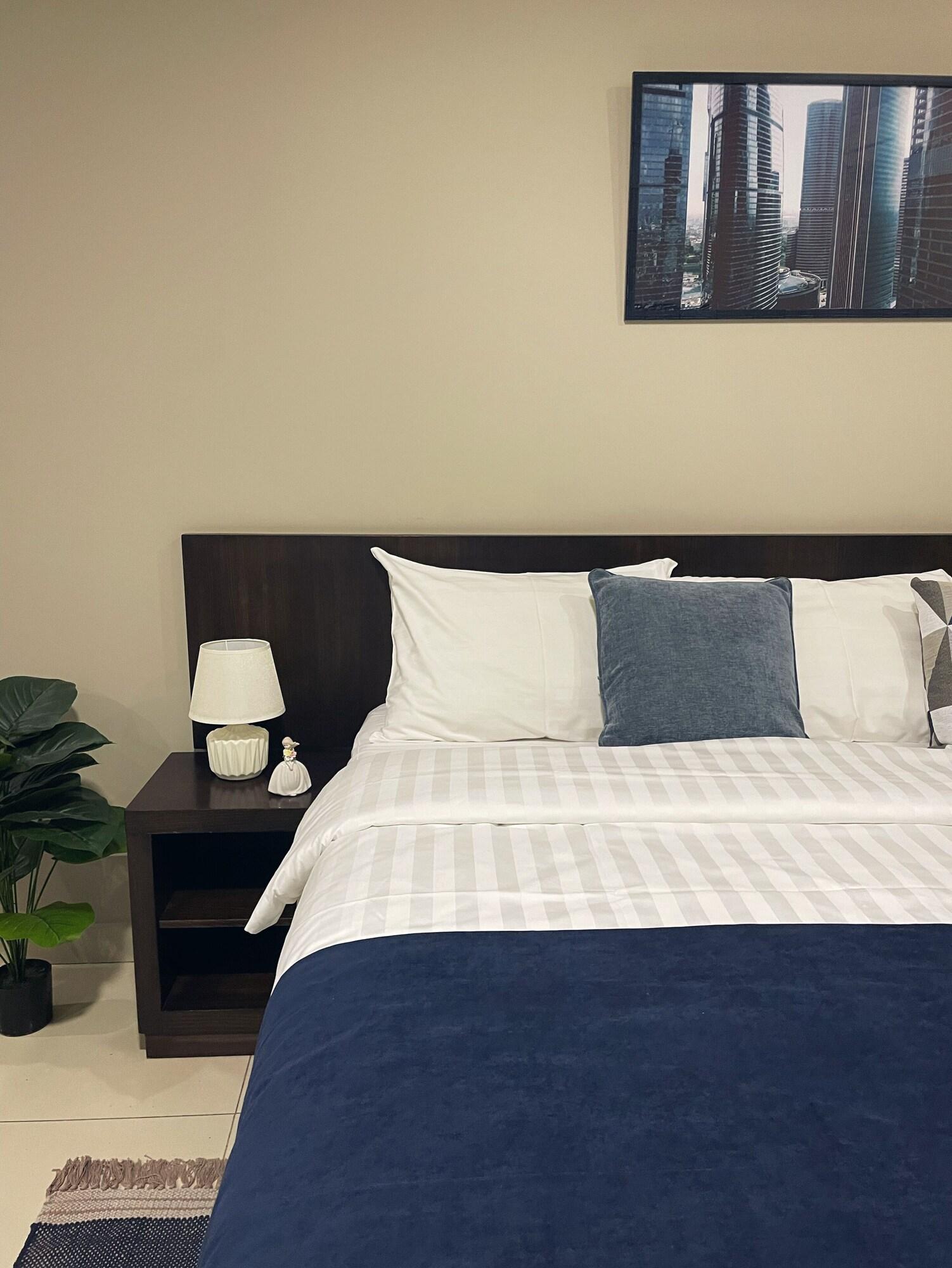 Hotel Meg Ереван Екстериор снимка